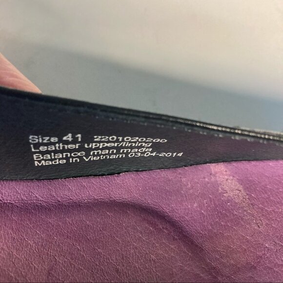 DANSKO Sz 10.5 Mary Jane w/ Leaf Motif  Hook Eye Closure Shoes - Picture 5 of 12